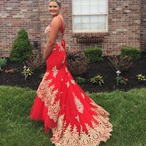 Sellling my prom dress